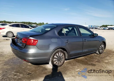 2013 Volkswagen Jetta Base from USA, damaged, VIN 3VW2K7AJ3DM247144